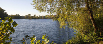 Le plan d'eau de la Ballastière